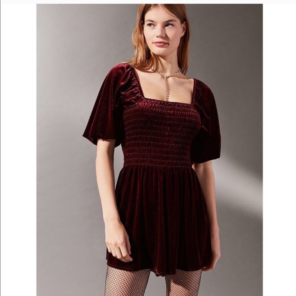 Price Drop ♥️ Velvet Smocked Romper